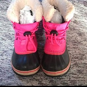 Sorel girl boots